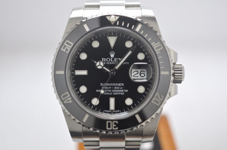 SUBMARINER DATE BLACK