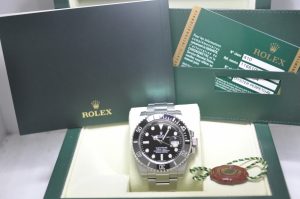 SUBMARINER DATE BLACK